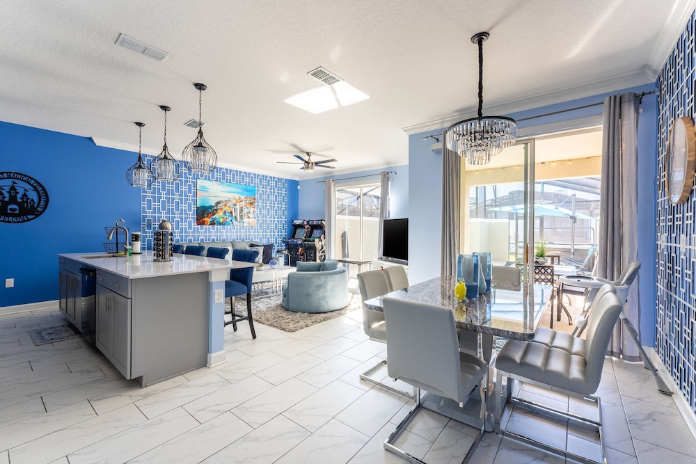 Private Disney Oasis With Pool Hot Tub Ps5 and Modern Amenities