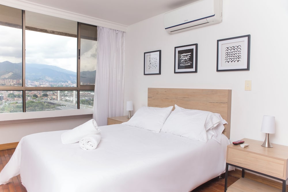 Apartamentos Alcazar Oviedo byHOUSY HOST