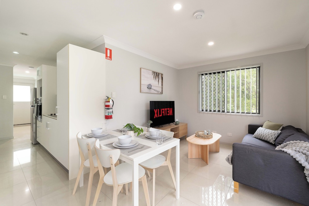 Smart Suites Self Check-in Apartments - 73 Bale