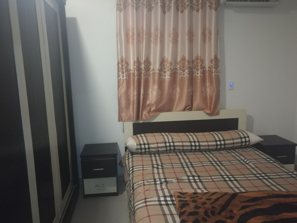 Queen Hostel view 5