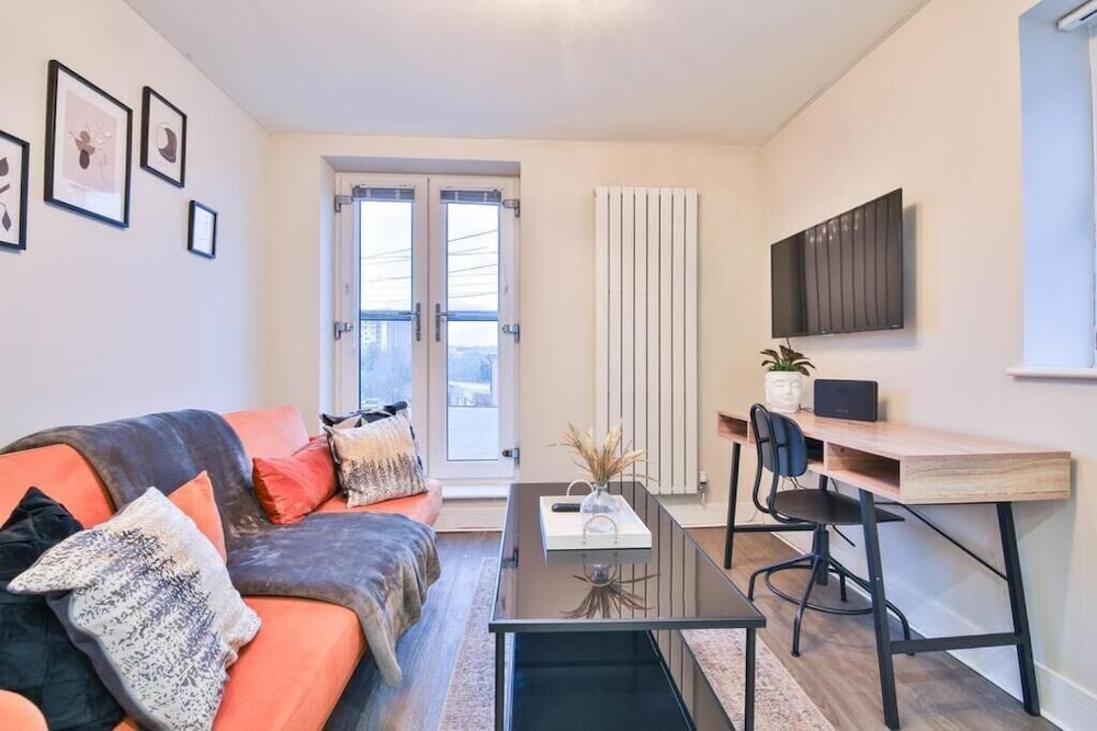 Whitchurch Place 2 Bed Flat in Cardiff