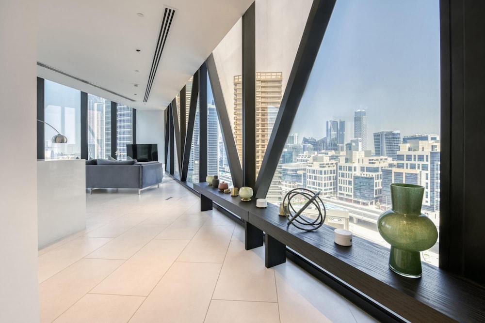Luxury Apt W Burj Khalifa Vw Dubai Canal Access