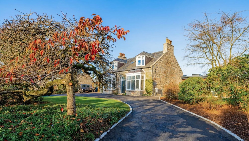 Blythewood Aberdeenshire Luxury House With Hot Tub