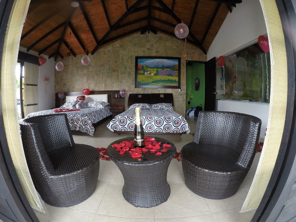 Mansion del Lago Calima - Property Image 20