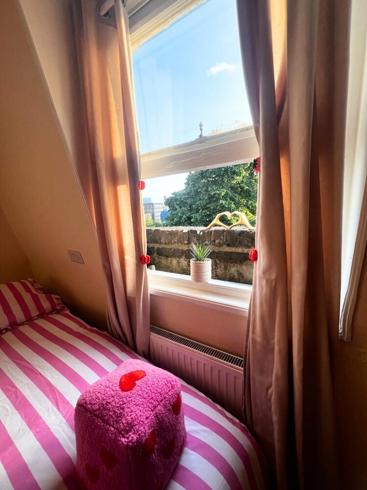 Cosy London Apartment Near Earl's Court