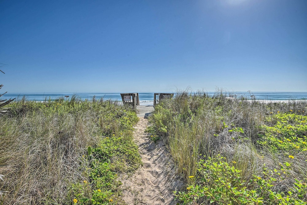 Oceanside Ormond Beach Condo, Steps to Shore!