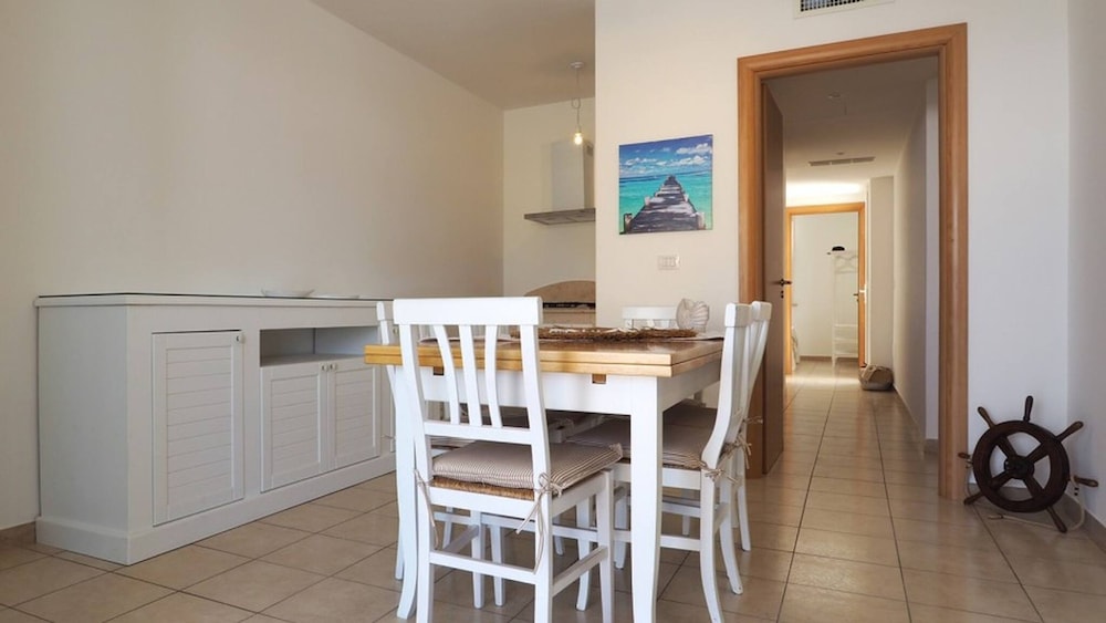 Villa del Mare 2 Three Bedrooms 700 Metres From the Beach
