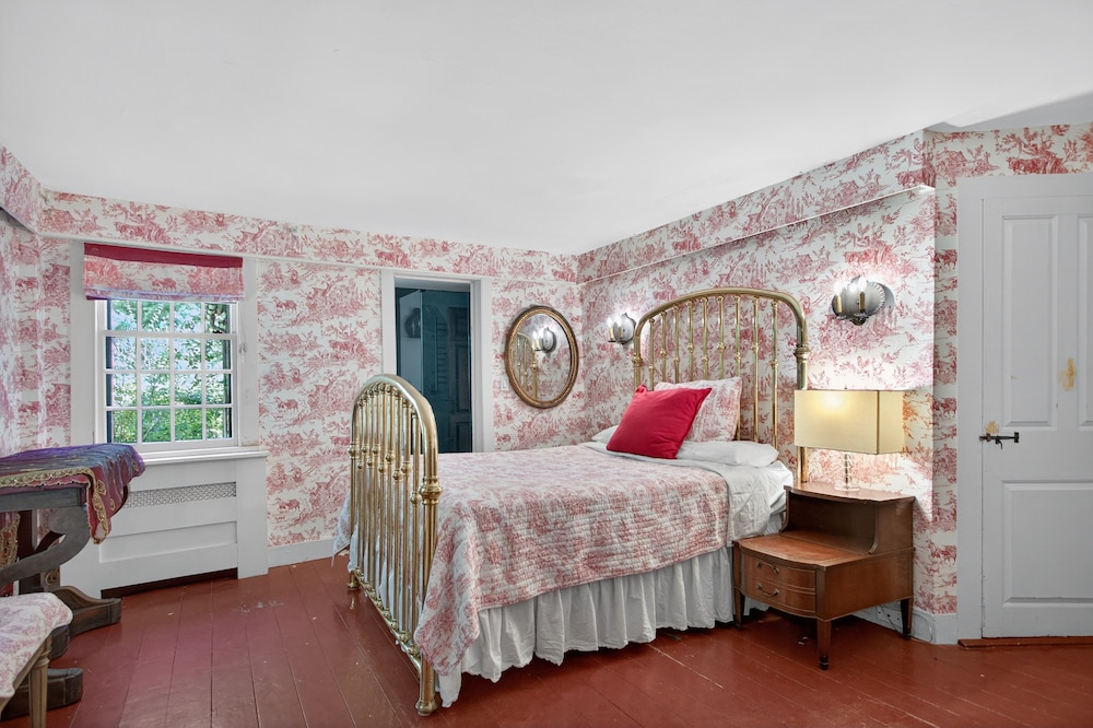 Storybook 330 Year Old Enchanting Estate 5 Bedroom Estate