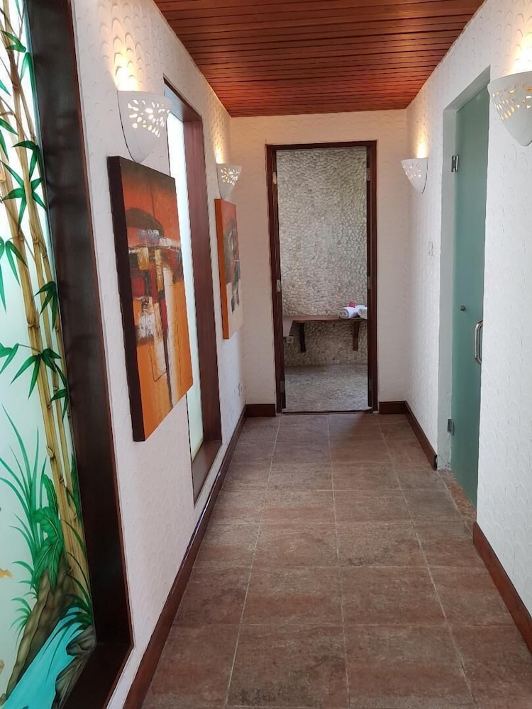 Andrea Villas & Suites