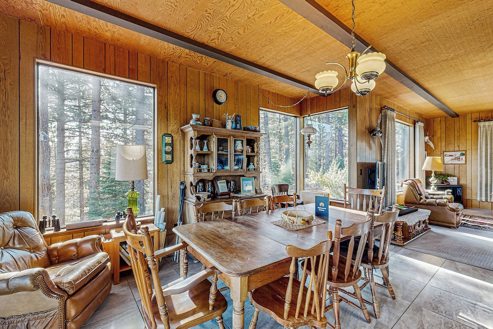 3BR Rustic Riverfront Home w/ Wood Stove