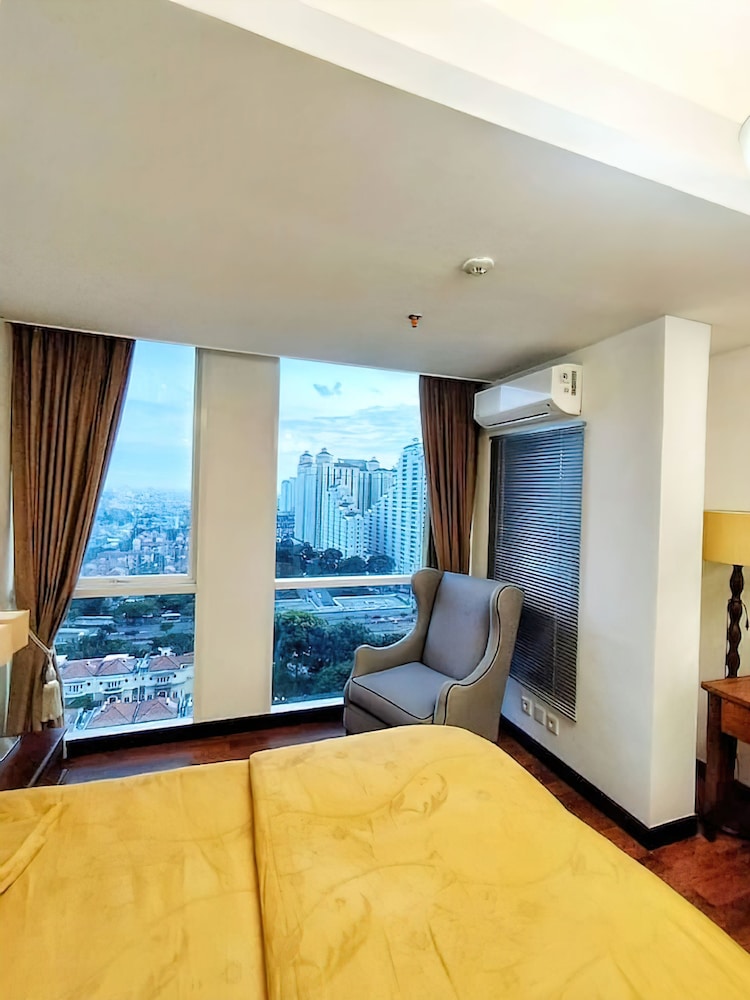 Springhill Royale Suites Sky Pool