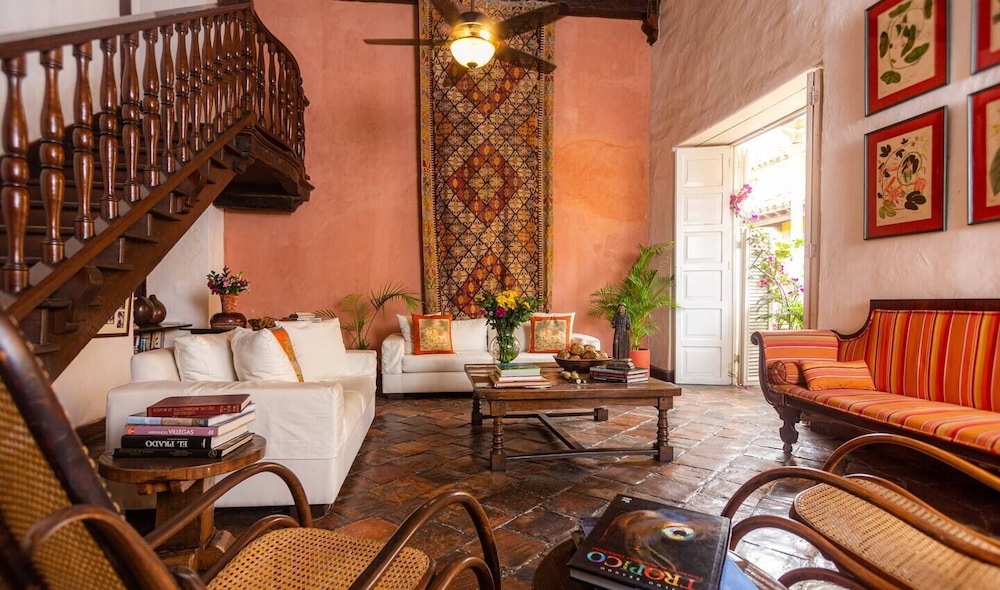 4cb4-1 Old Colonial House In the Historic Center With Pool Breakfast and Wifi