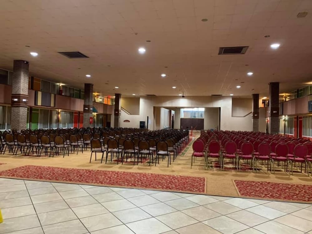 meeting & event spaces