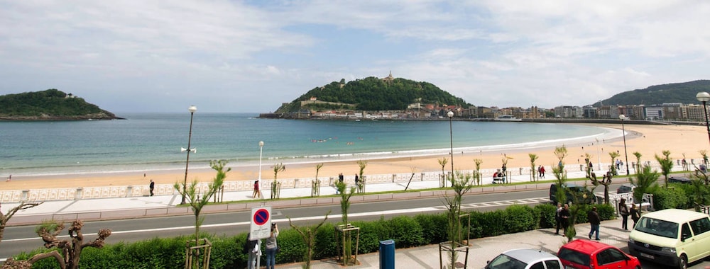 BREATHTAKING TERRACE VIEWS - by SanSebastianApartments.es