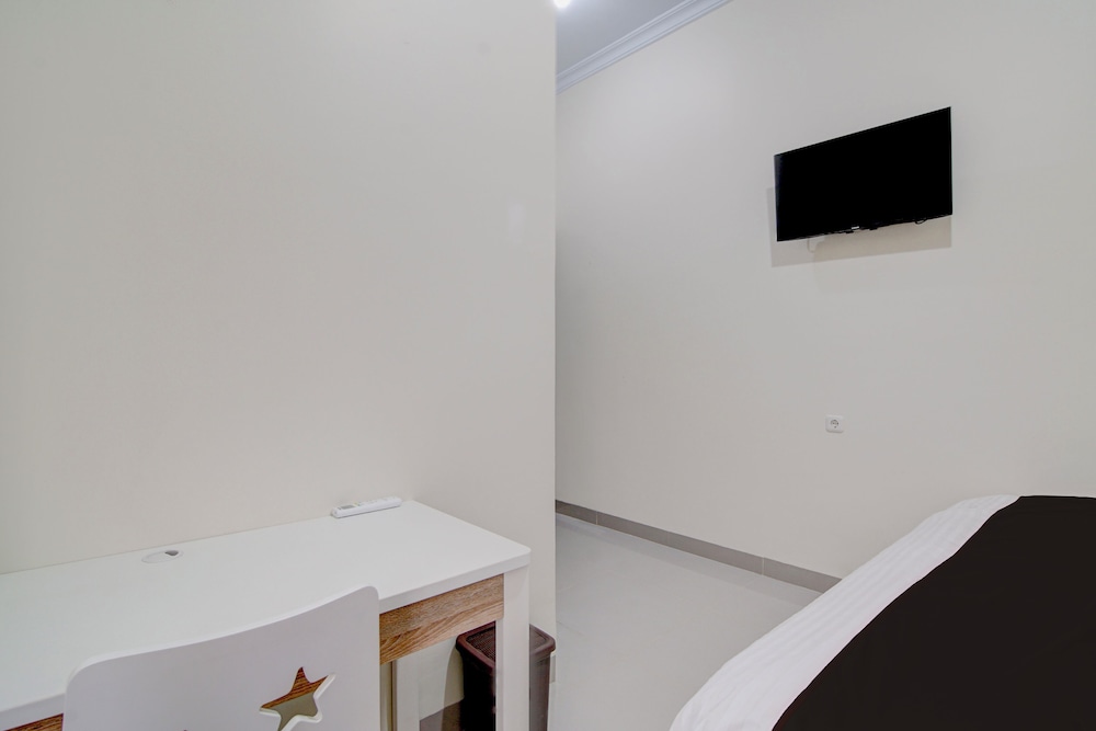 OYO 94758 Kamila House