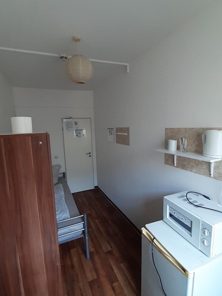 2-Rent Group Hostel Zimmer&Apartments GKP2