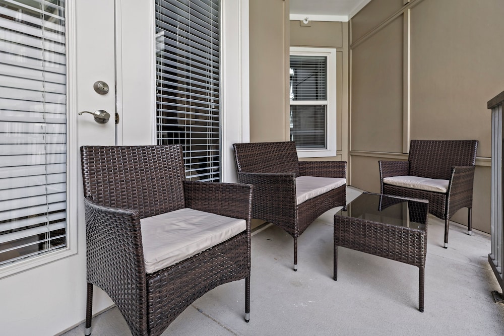 ROVE LIVING/KB - Midtown205