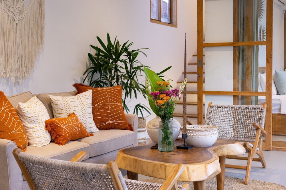 Beautiful Boho-chic 4br Tropical Villa in Pererenan Canggu