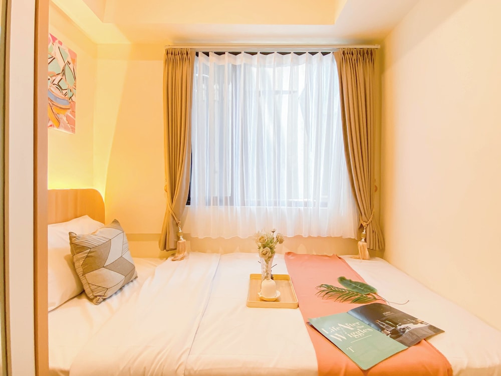 Cozy Place and Tidy 2BR Apartment Meikarta