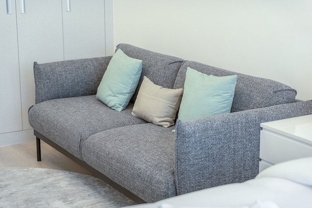 Perfect Studio That Sleeps 2 in JVC