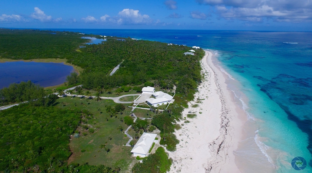 Eleuthera Vacations - Plage Rose Estate 4 Bedroom Home - Property Image 1