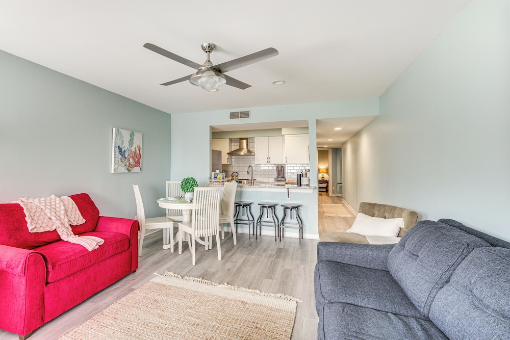 Oceanfront Condo in Harbor Island Community!