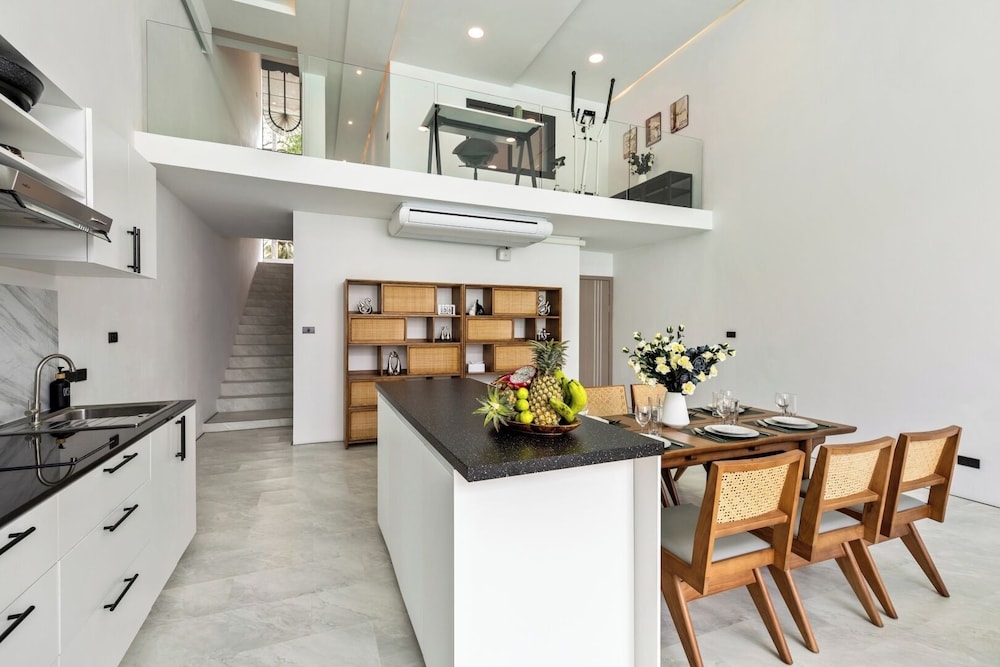 Zen Style Pool Access Townhouse