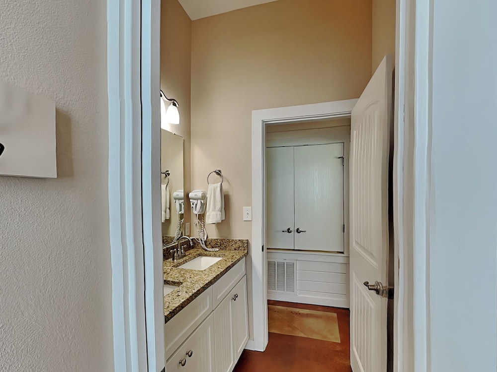 Sea Monkee by Silver Sands Vacation Rentals