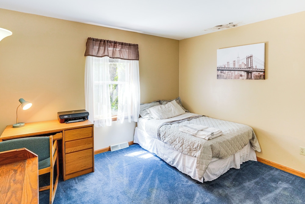 Mtn Views & Private Yard: Retreat in Cornwallville