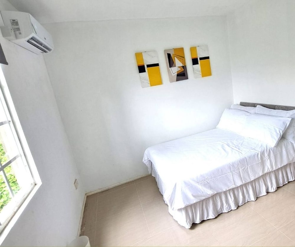 Montego Bay - Hillside Retreat