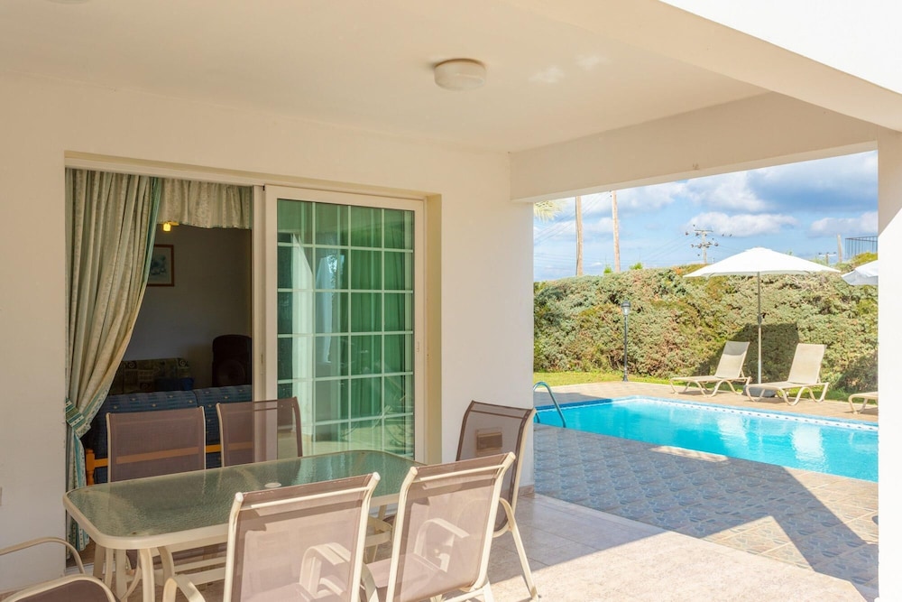 Villa Iliada Large Private Pool Walk to Beach A C Wifi Car Not Required - 2143 view 5