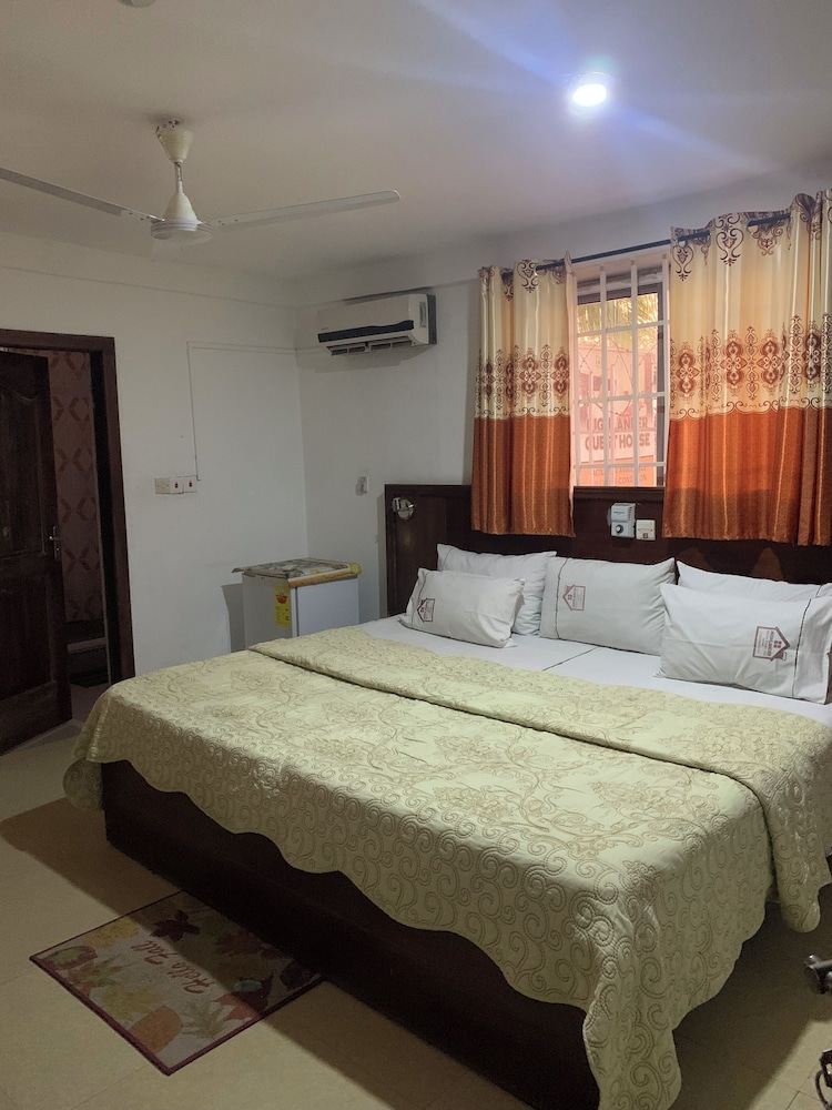 HighLander Guest House
