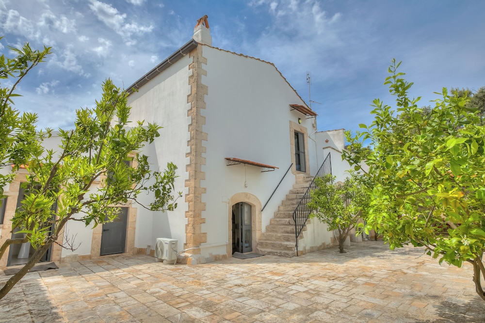 Annunziatella Apulian Farm Experience