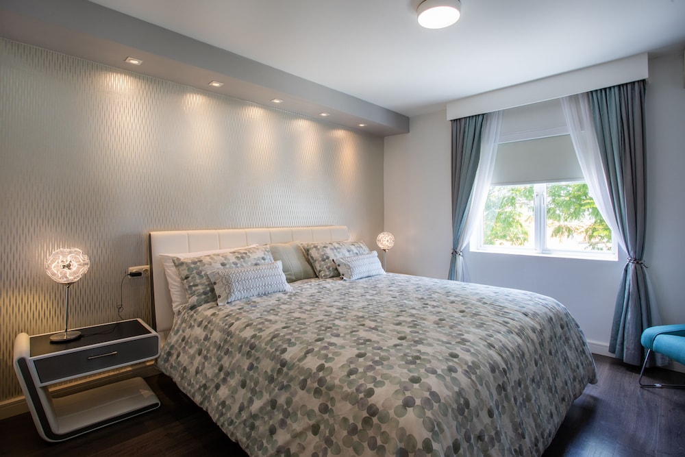 Blue Bay Apartments