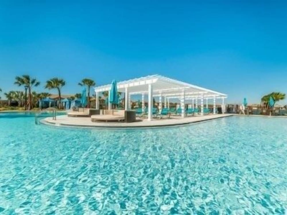 Magical Getaway Near Disney Private Pool + Resort Access, Bbq Grill! 4 Bedroom Townhouse