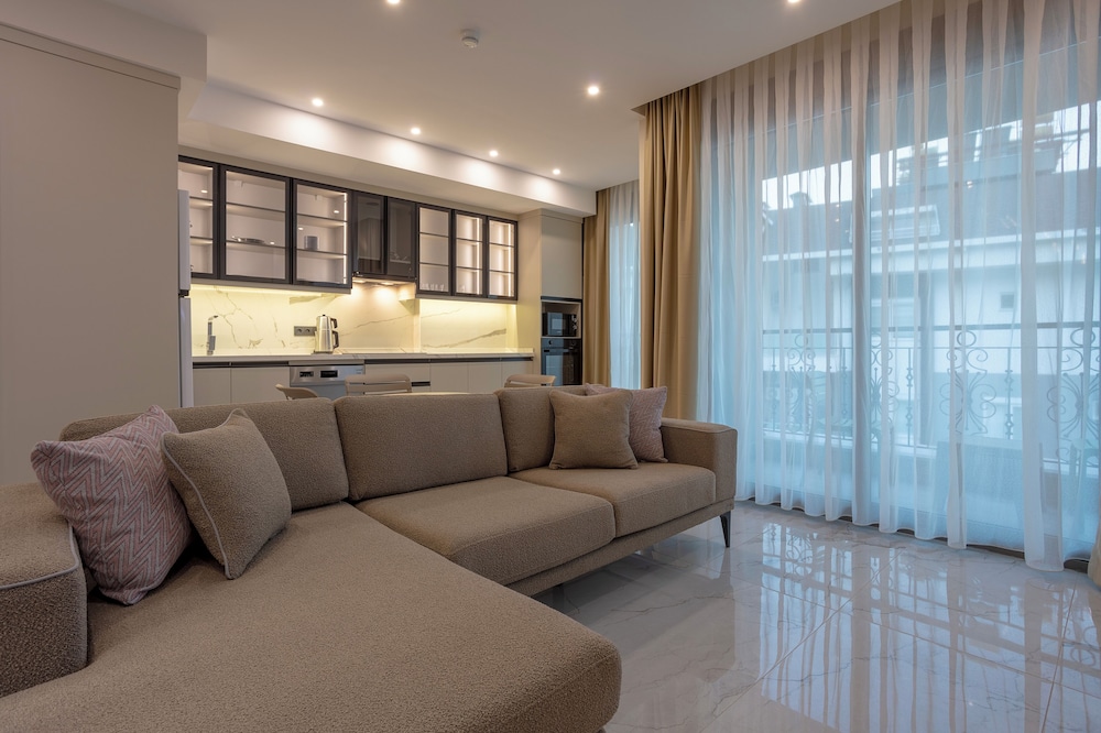 Loovox Suites