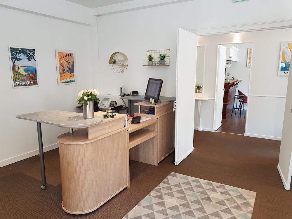 La Baule-Escoublac Vacations - Hotel Les Tennis Men - Property Image 2