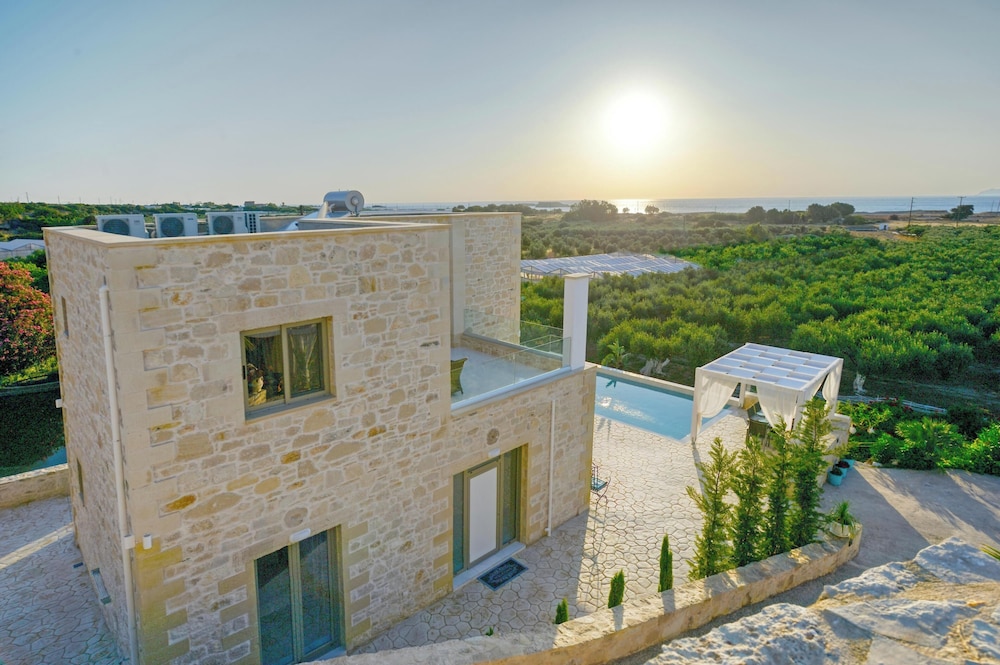 Koukis Villa With Sea View