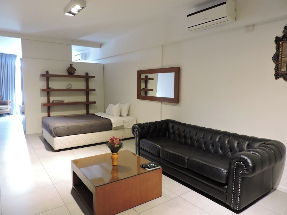 Rivadavia Apartments