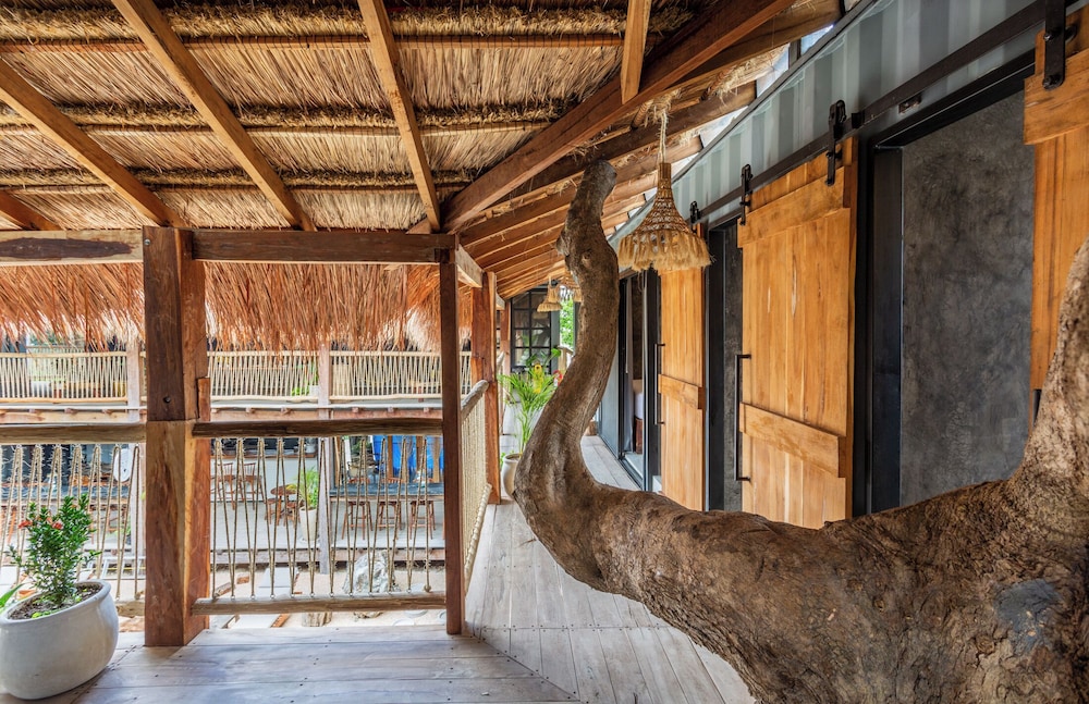 Meteora Stay & Co-Working Space