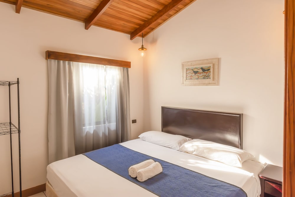 Casas Santa Teresa view 3