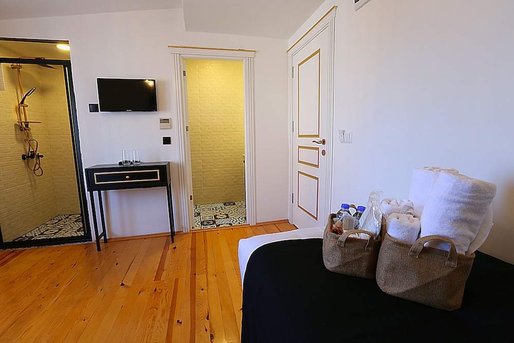 Kamil Bey Süitleri Beyoğlu - Image 38