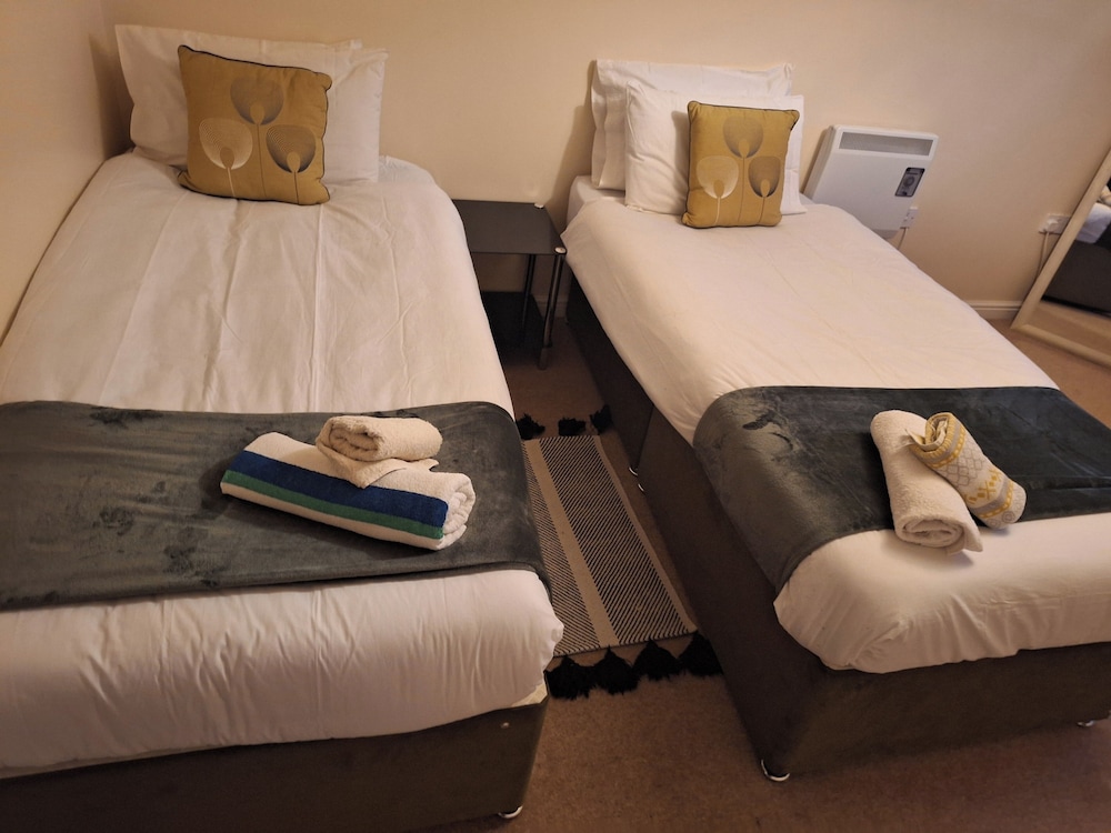 Tranquil Retreat in Ely City Center