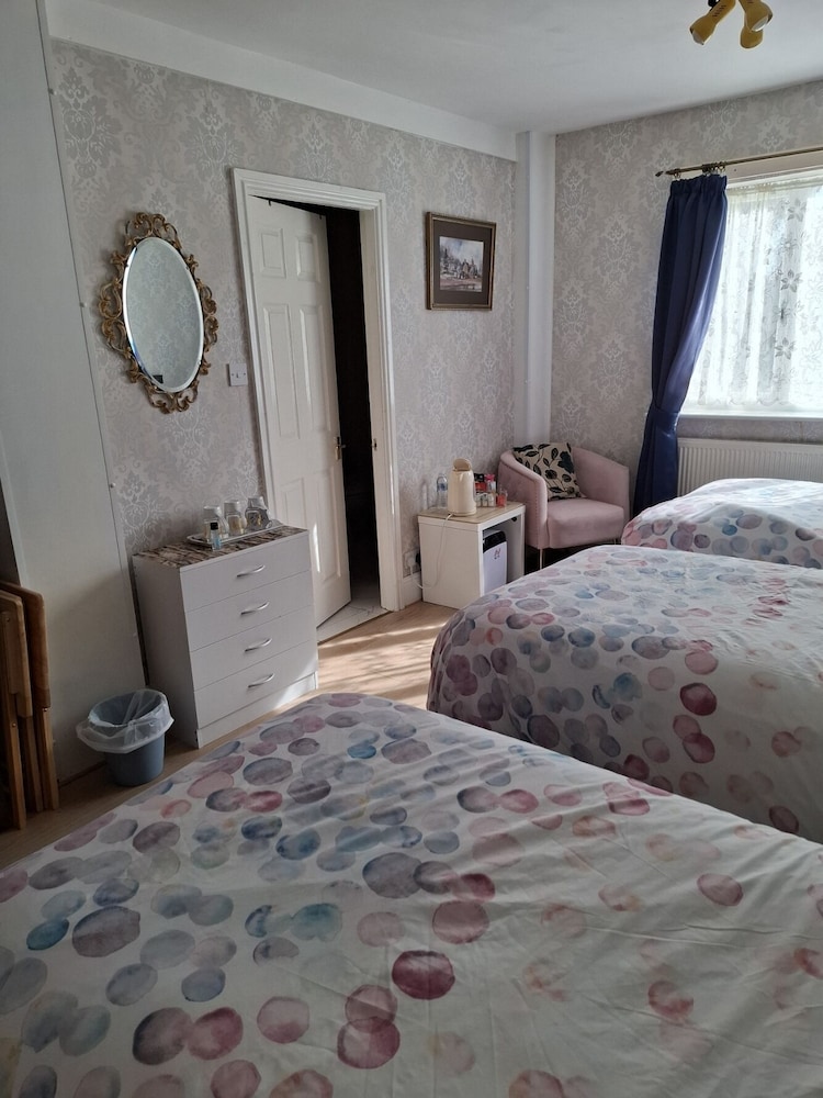 The Sportsmans Lodge