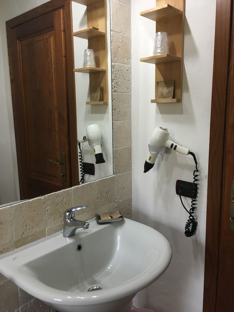 UNA Hotels Monterufoli Wine Country view 5