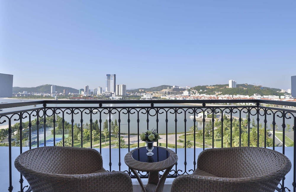 Vinpearl Resort & Spa Ha Long