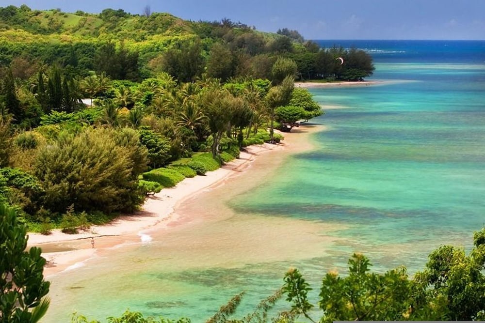 Anini Beachfront Home