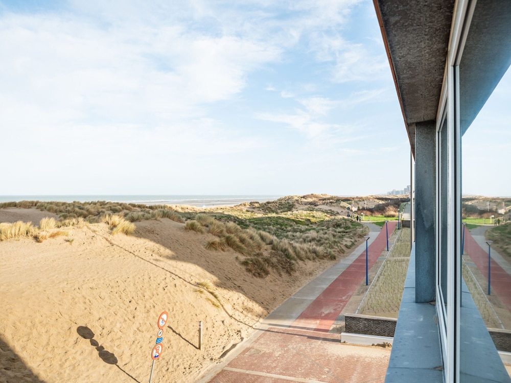 Studio in Oostduinkerke With Sea View
