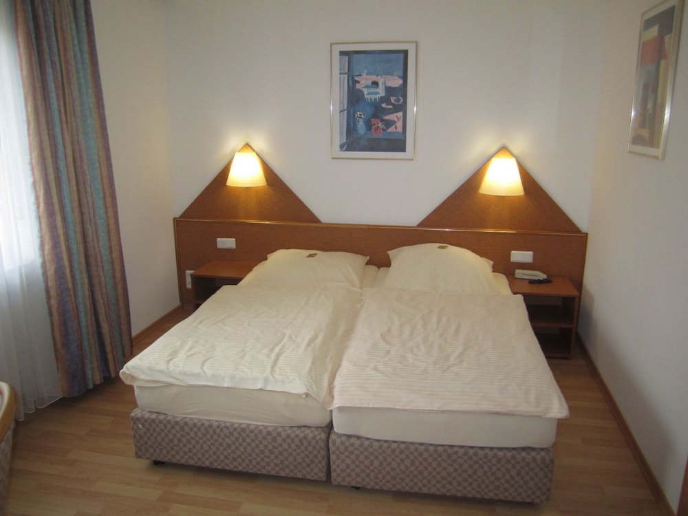 Saarbruecken Vacations - Boutique-Hotel Fahrhaus Saarbrucken - Property Image 12
