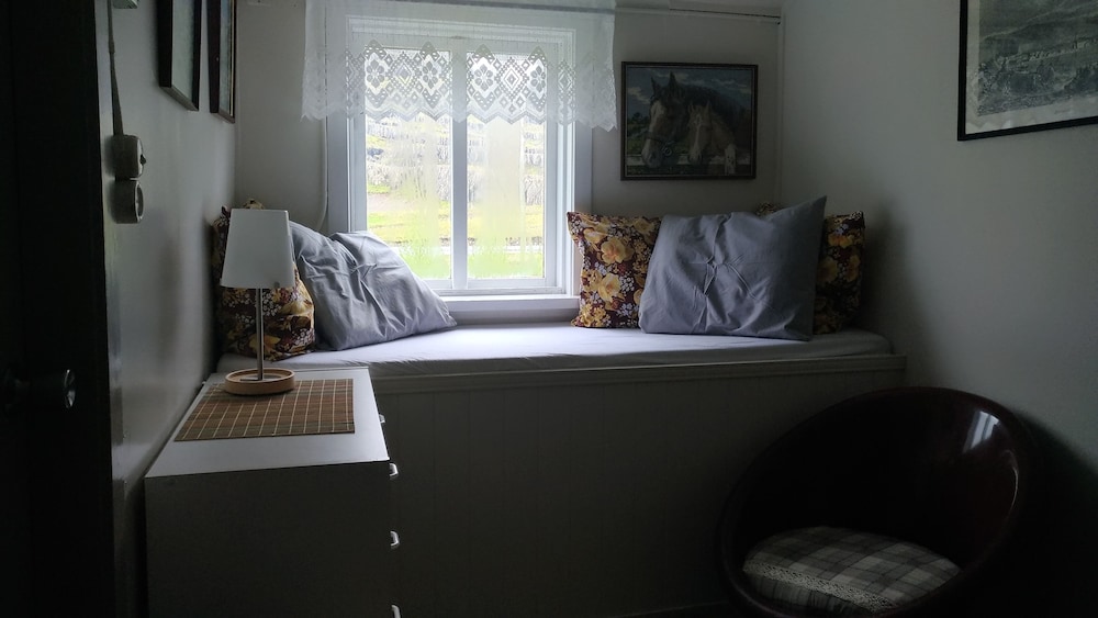 Fossardalur Guesthouse - Hostel